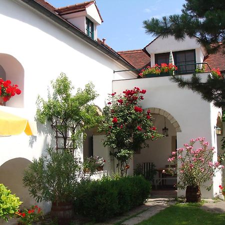 Gaestehaus Hans Moser Feketeváros Kültér fotó
